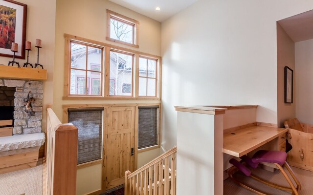 Angani Way Townhome 102 By Alpine Lodging Sun Valley