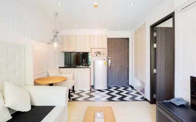 Venetian Suites by Favstay
