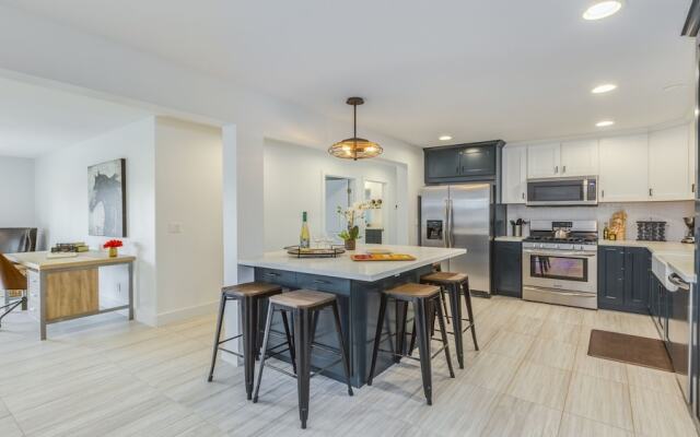 Carnelian - 5 Br Home