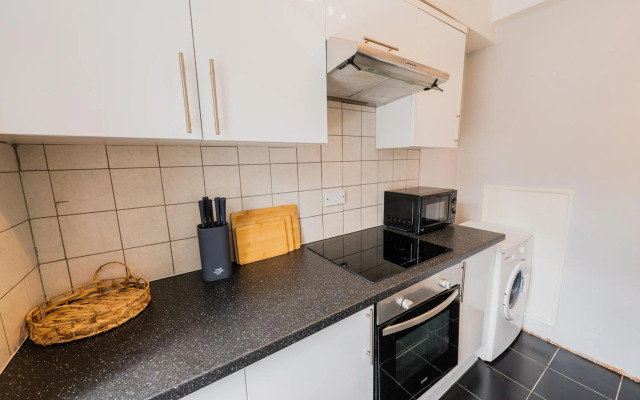 2-bedroom Apartment in Baker Street