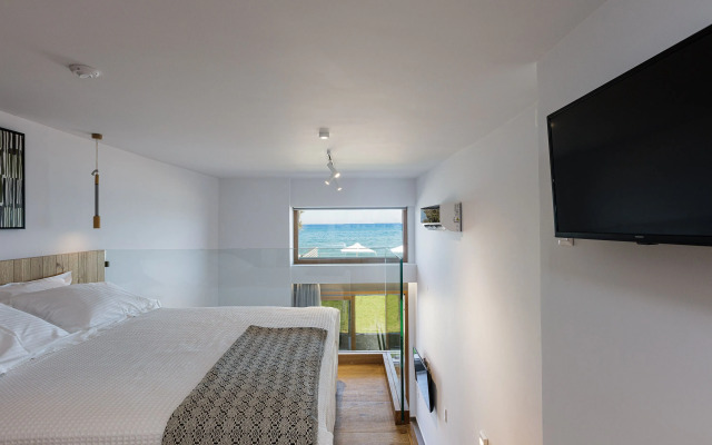 North Coast Seaside Suites