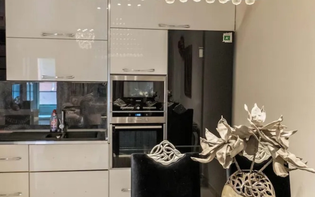 Tirent Apartment-Spacious 2-Bedroom Stay in Delijorgji Tirana