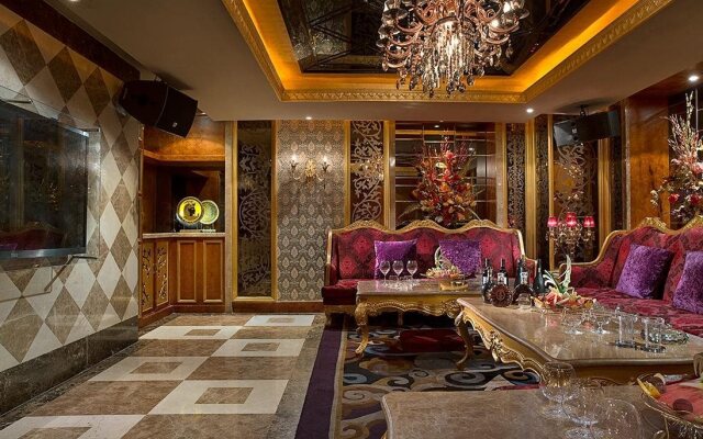 Celebrity International Grand Hotel