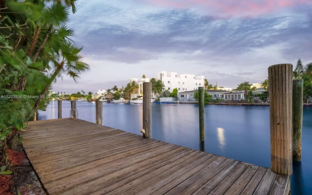 Villa North Palms - Luxury Villa