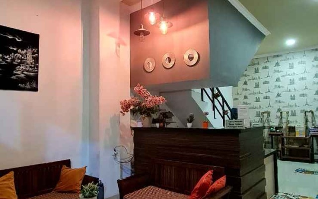 Hotel Grand Gabelo by OYO Rooms – Lobby – Bukittinggi