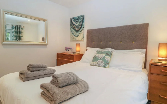 Samphire Lodge