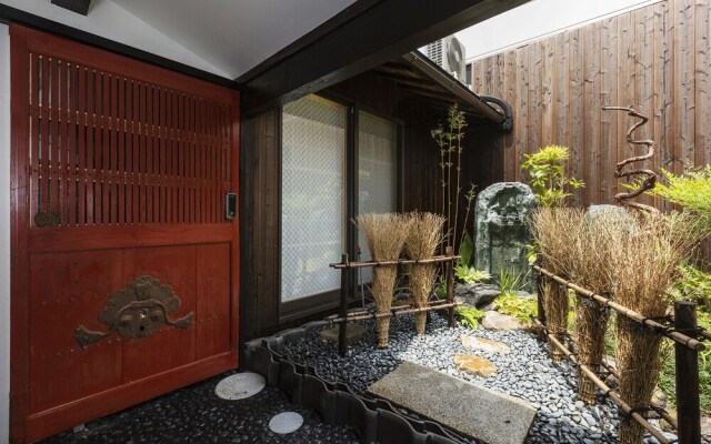Higashiyama Jin