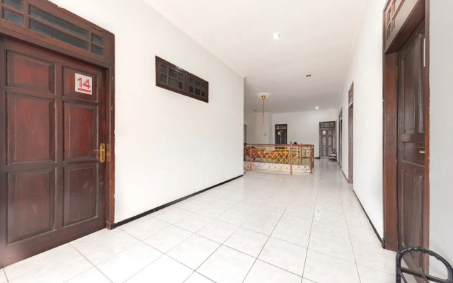 RedDoorz @ Ciliwung Guest House Syariah