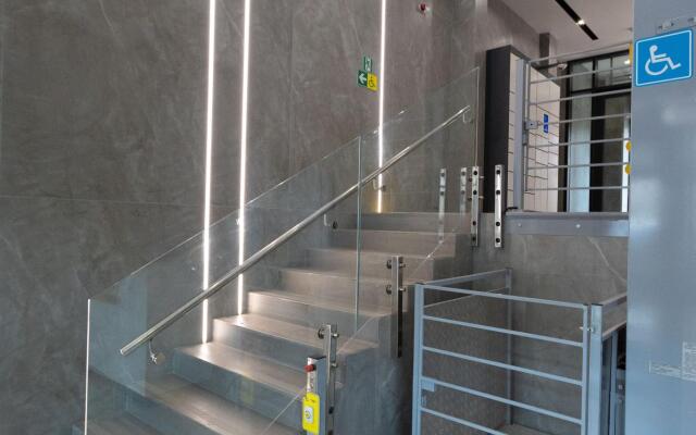 Санди на улице Ивана Франко 6 корпус 3