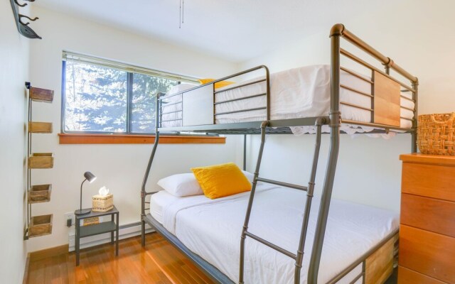 3 Mi to Ski Resort: Mtn-view Keystone Townhome