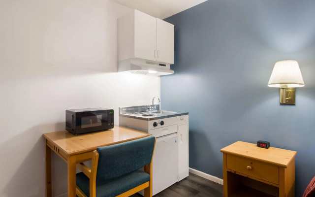 Rodeway Inn & Suites Sidney Historic Downtown I-80