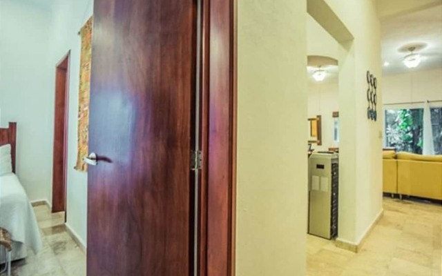 Magic, 1 block from Mamitas Beach by Tripintravel