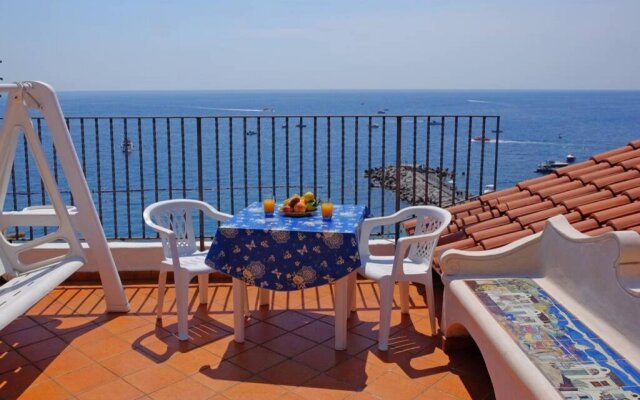 Mamma Rosanna 2 - Studio flat in Amalfi with terrace