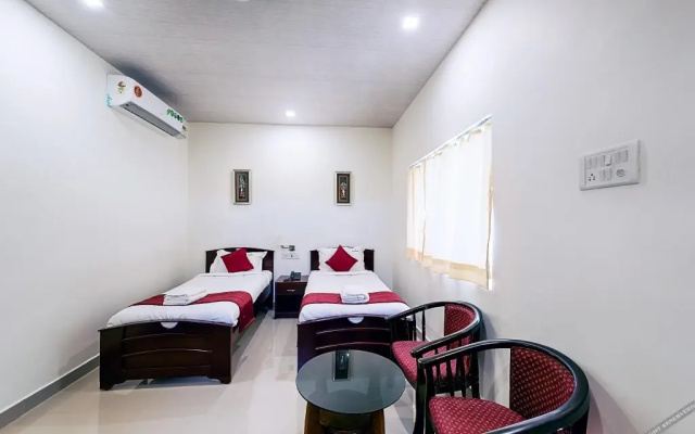 Varuna Inn Banquets & Resort