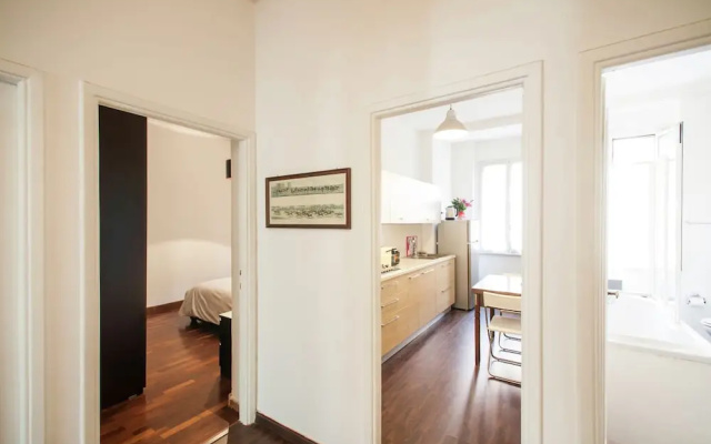 Spacious Apartment in Rome near Sea