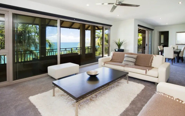 Santai Private 2 Bedroom Apartment