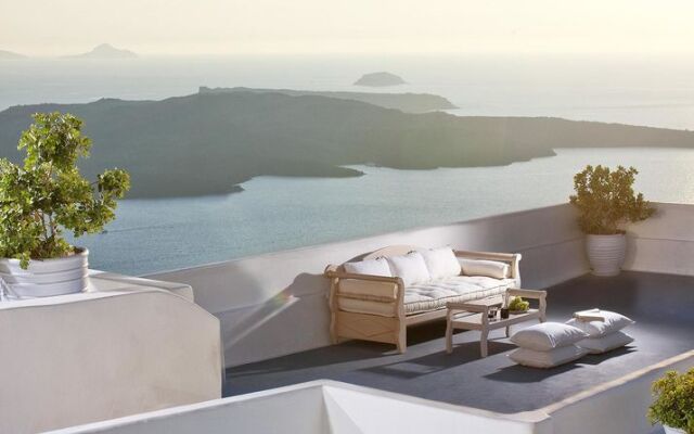 Cliff Side Suites