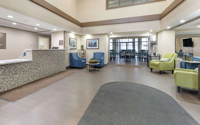 Comfort Inn & Suites