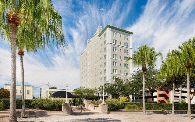 The Terrace Hotel Lakeland, Tapestry Collection by Hilton