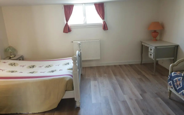 T1 Dans Maison Au Calme