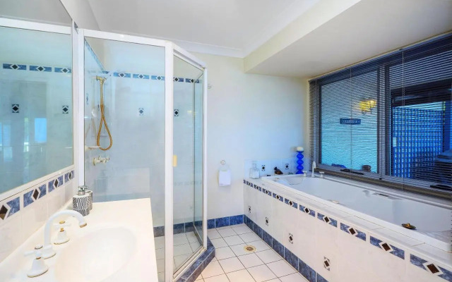 Cloud 9 - Cliff Top Eagle Heights