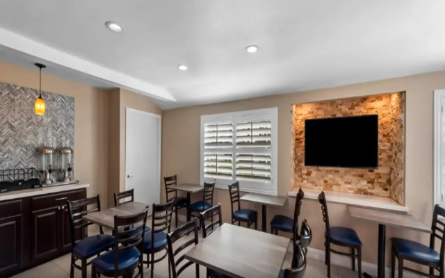 Quality Inn San Diego South - Chula Vista