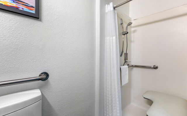 Quality Inn & Suites Anaheim At The Park