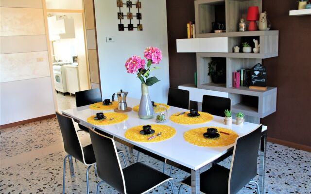 Isa Garden Apartments