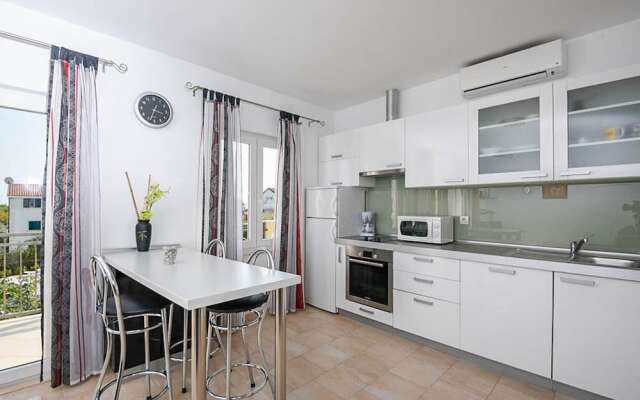 Apartments Trstenica