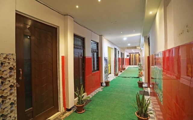 Tripathi Guest House by OYO Rooms