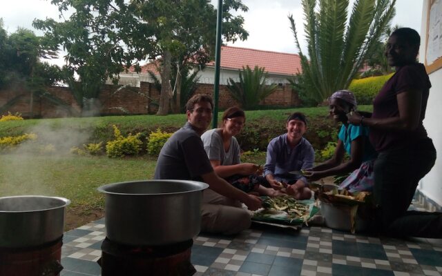 Maasai Backpackers Home