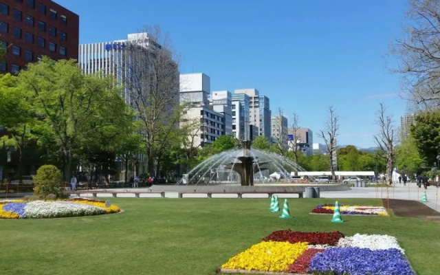 Cozy and Convenient Royal Heights