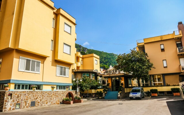 Hotel Residence San Pietro