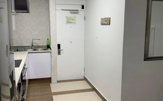 Umhlanga Beach Front 4 Sleeper