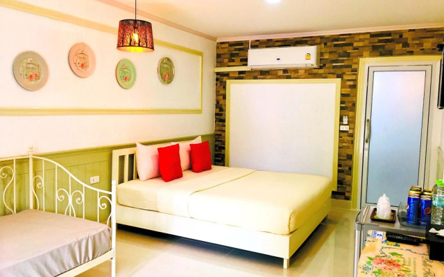 Koh Larn Riviera