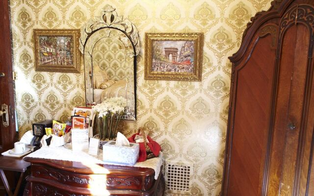 The New York Renaissance Home