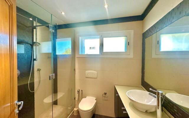 Omnya Carthage Frontsea Luxury Villa