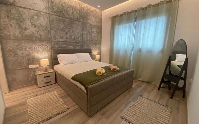 Brand NEW 2-bed Apartment in Agios Athanasios