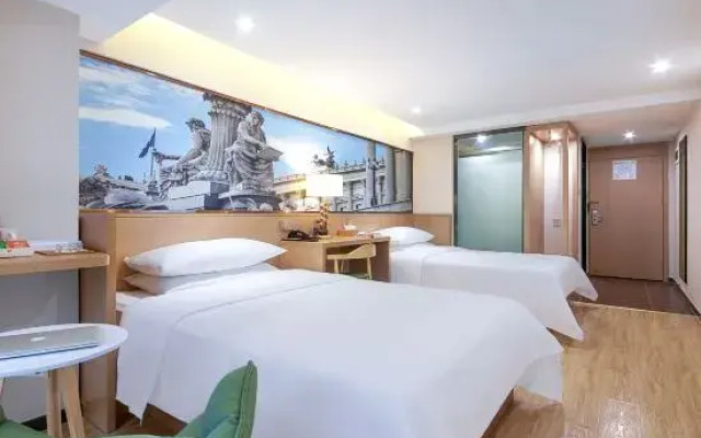 Vienna 3 Best Hotel (Chongqing Jiangbei Airport Sunac Central Plaza)