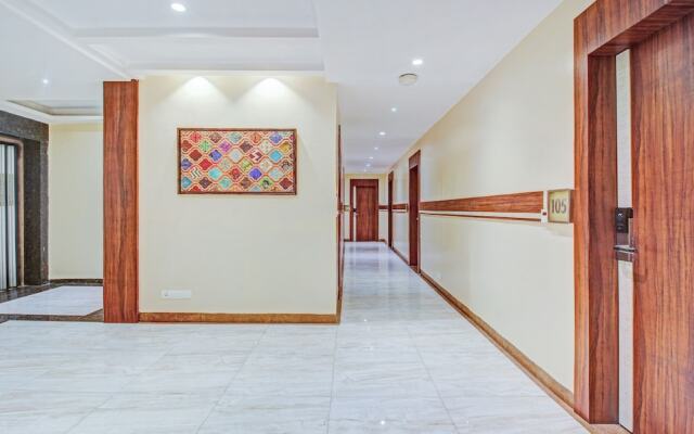 Fabhotel Arastu Plaza