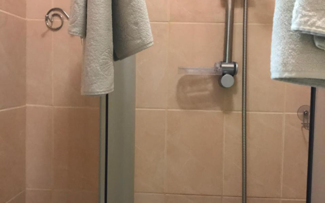 Galicky Dvir Hotel
