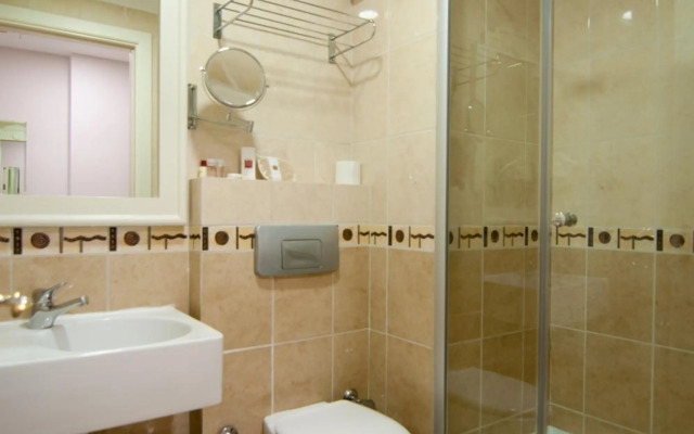 Taksim Metropark Hotel