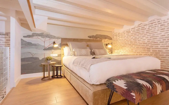 Luxury Loft in Seville Center Santas Patronas V