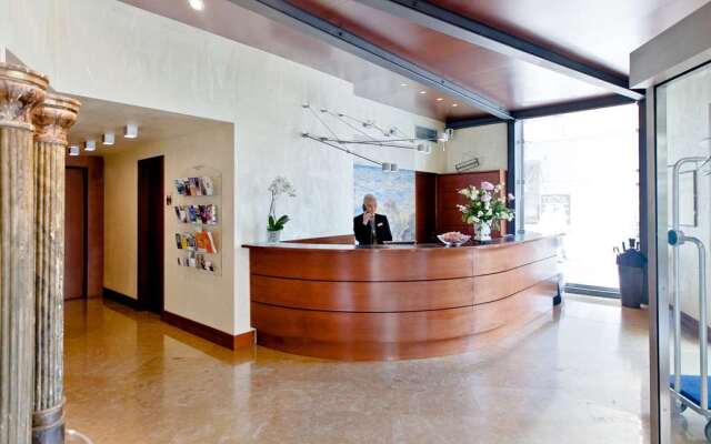 B&B HOTEL Imperia Rossini al Teatro