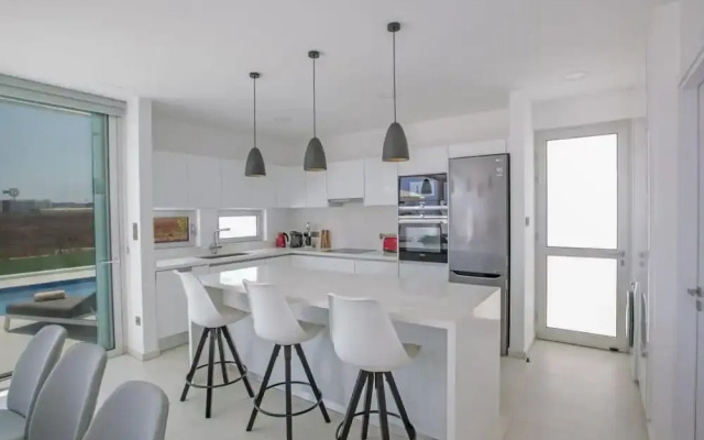 Villa Alana AQ Bp13