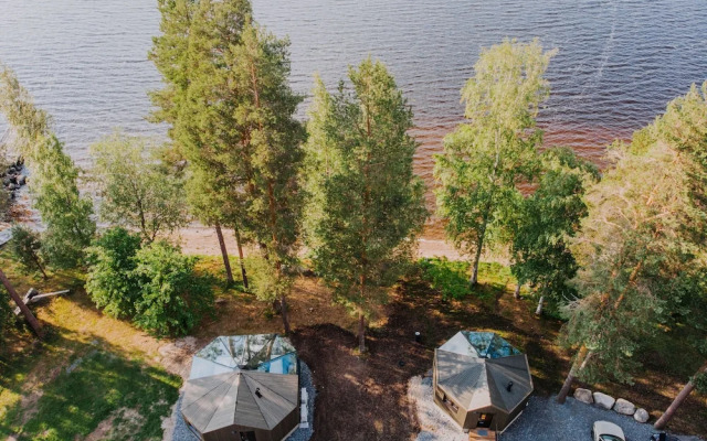 Revontuli Resort Glass Igloos