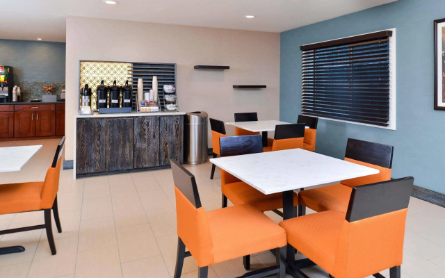 Best Western Long Beach Inn