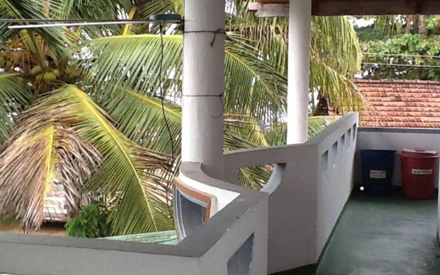 Catamaran Beach Home and Restaurant