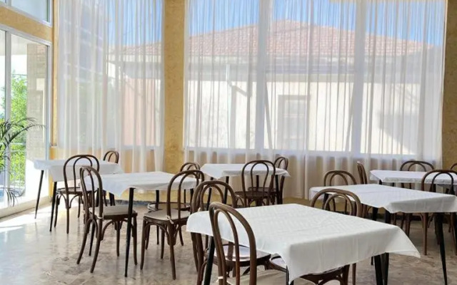Hotel Kariba