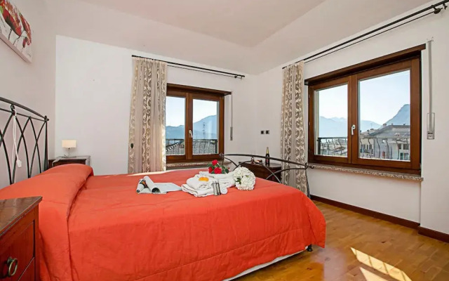 Paulie Apartment in Riva del Garda
